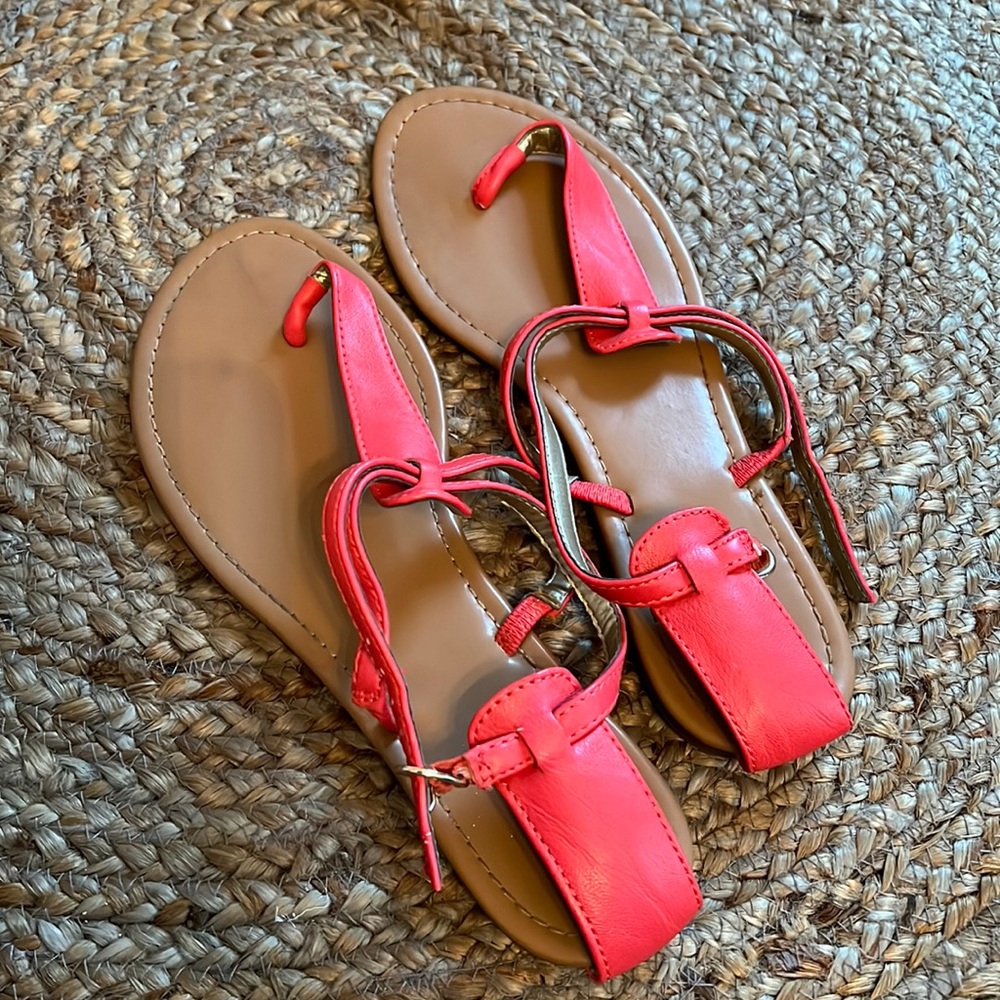 NEW Express Sandals size 8